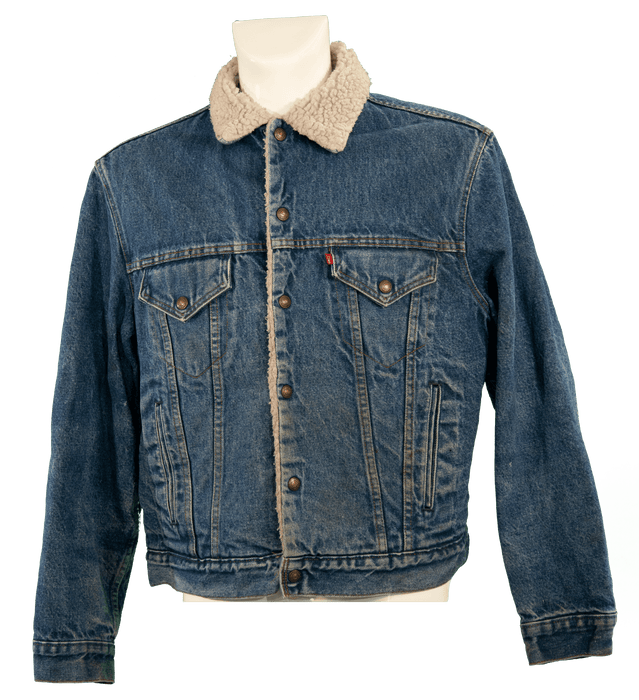 Stylish denim jacket with shearling collar for trendy casual wear