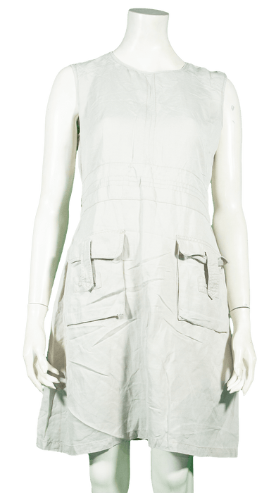 Vintage linen dress from mixed decades collection, featuring front pockets. High-quality vintage fashion from Europe and USA.