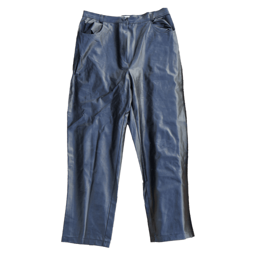 Vintage wholesale leather pants mix from the 70s to 00s, grade A quality, 10Kg to 45Kg batches, European and USA collections.